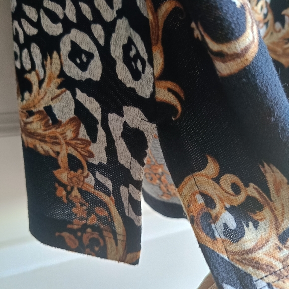 S🍂Vintage Baroque Style Versace Shirt - Picture 10 of 12